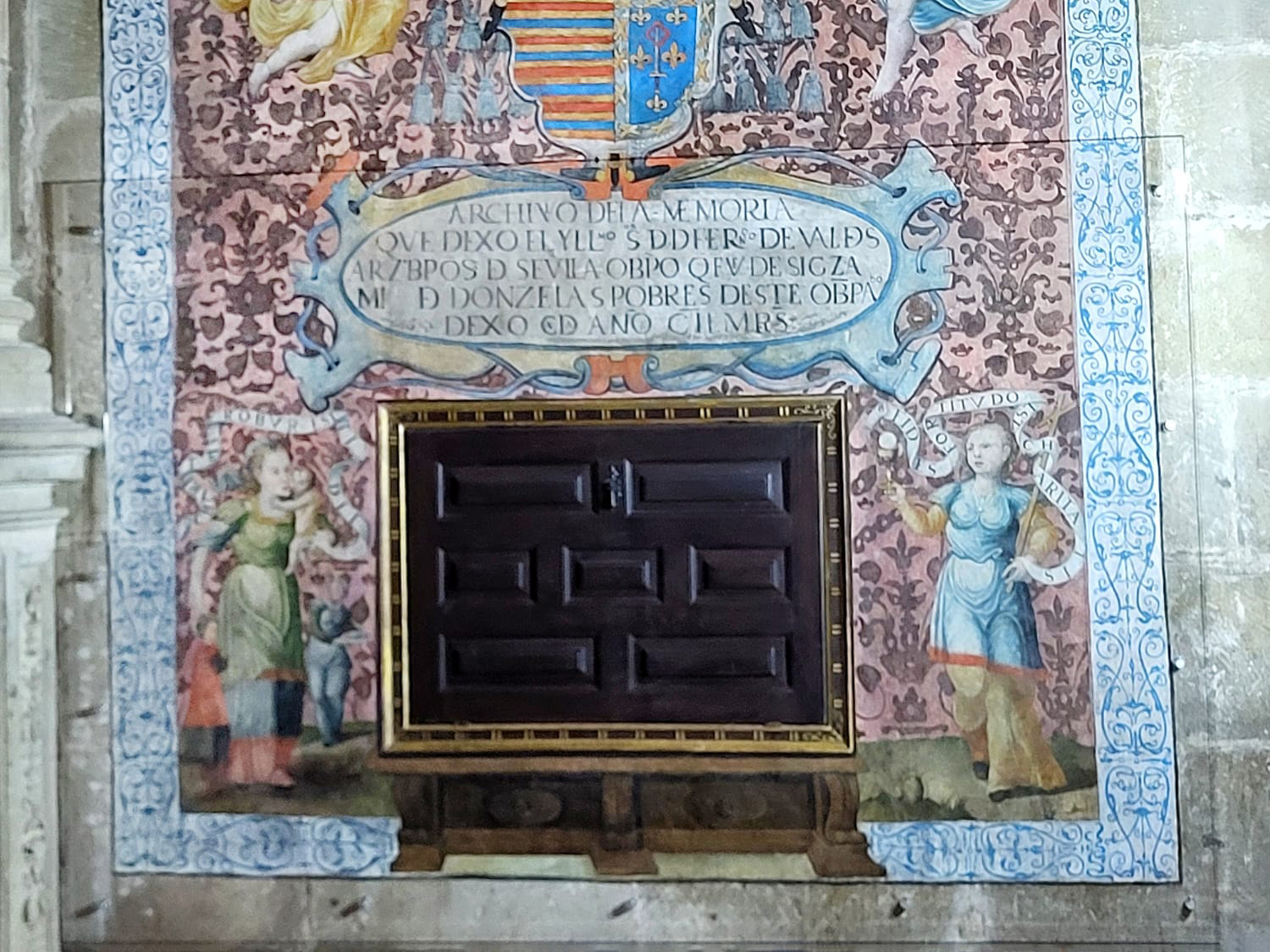 Restaurada la pintura mural de la Sacristía Mayor que conmemora la obra benéfica del obispo Fernando de Valdés