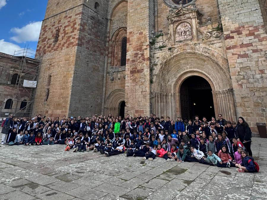 Alumnos de Primaria del Colegio Diocesano peregrina a Sigüenza en el Año Jubilar